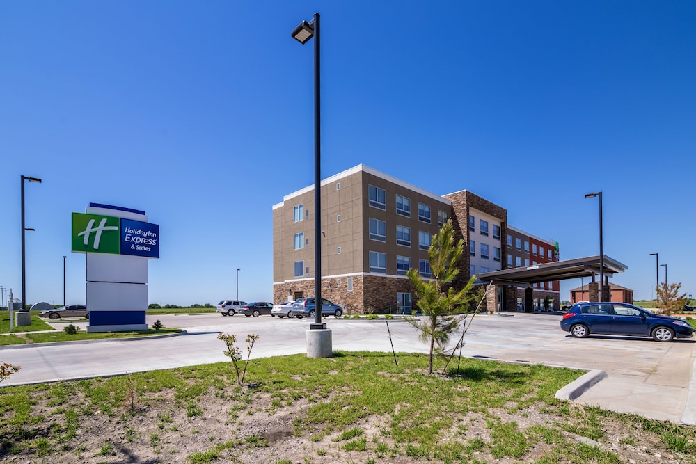 Holiday Inn Express & Suites Blackwell by IHG - photo 18