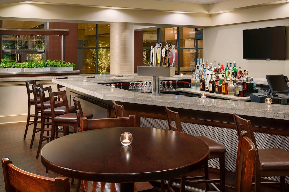 Sheraton Baltimore North Hotel - photo 27