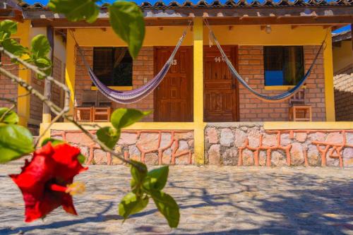 Hotel Villas del Valle in Valle De Angeles, Honduras
