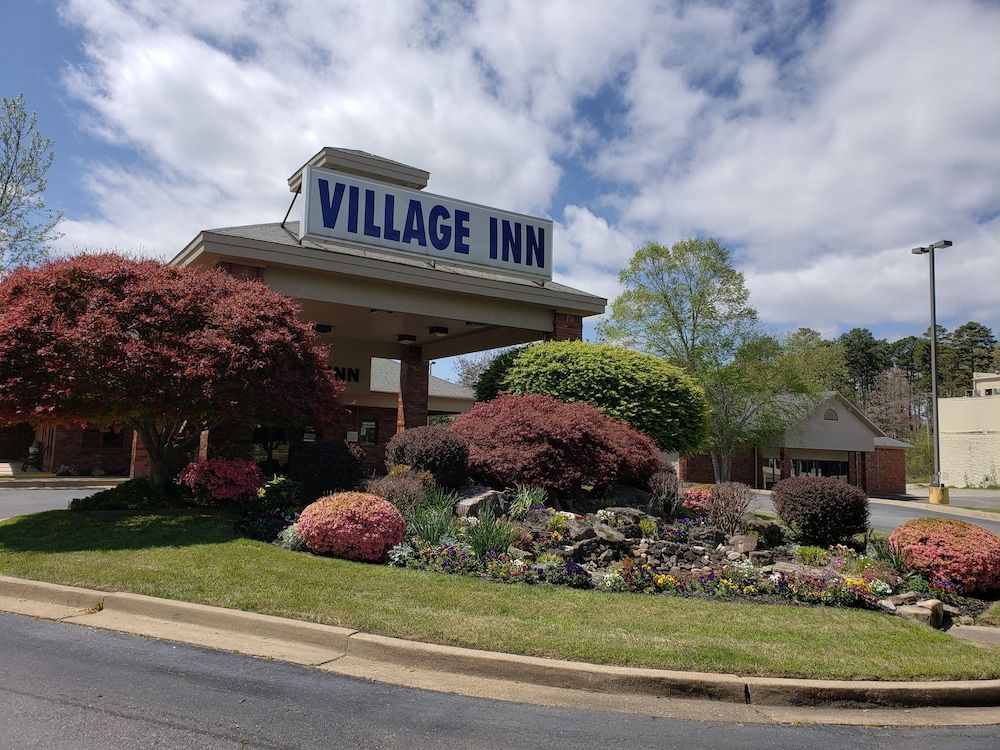 Hotsprings Village Inn - featured photo