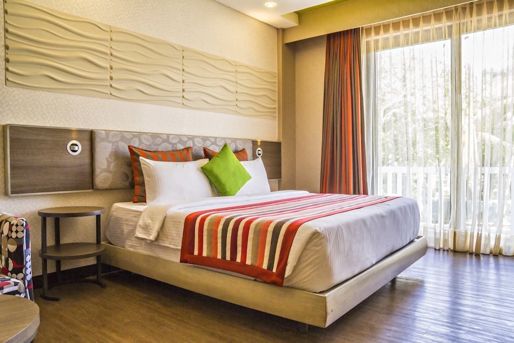 Camaya Coast Hotel Mariveles — hotel in Mariveles