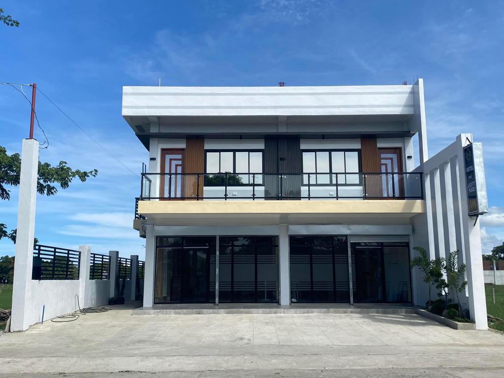 AMV Hotel Events Place & Restaurant — hotel in Mamburao