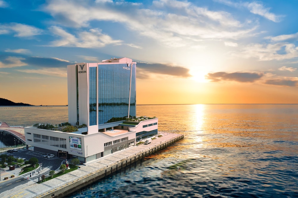 Yeosu Venezia Hotel & Suite in Yeosu, South Korea