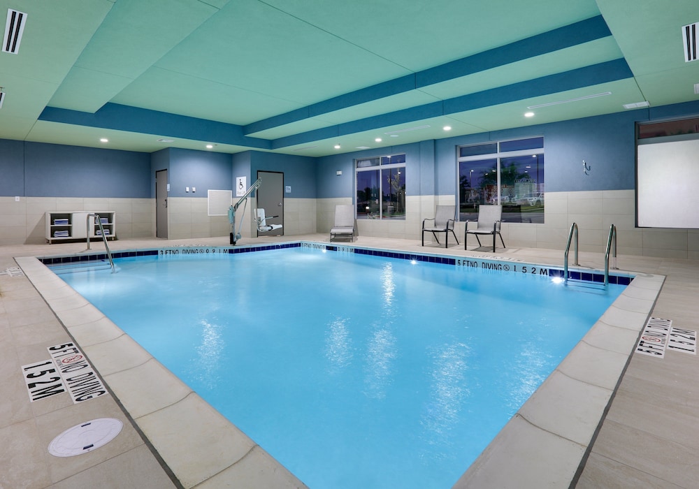 Holiday Inn Express & Suites Plano The Colony by IHG - photo 14