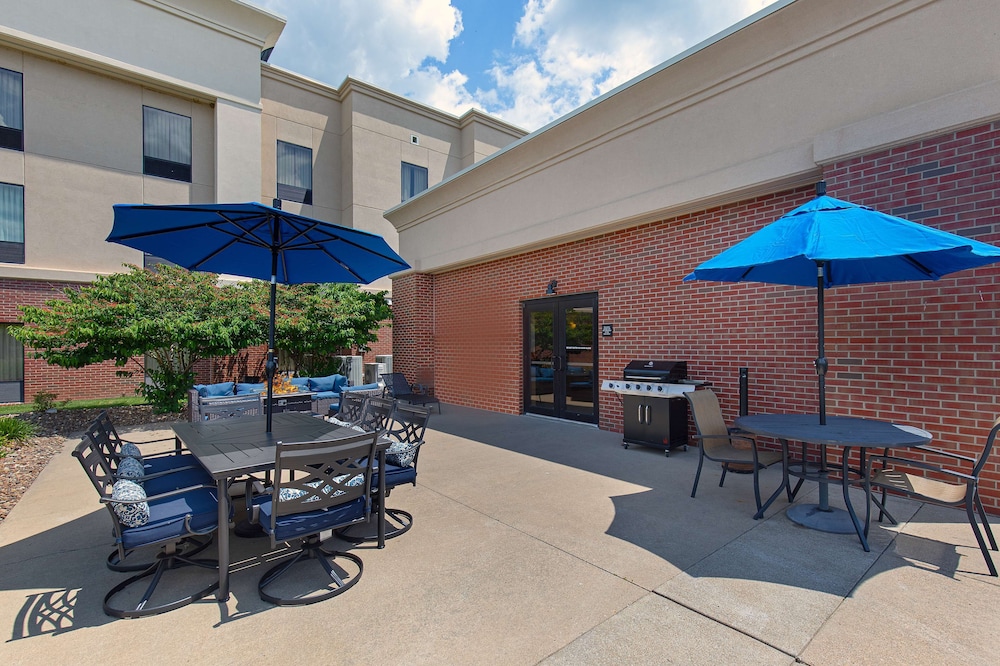 Hampton Inn & Suites Madisonville - photo 39