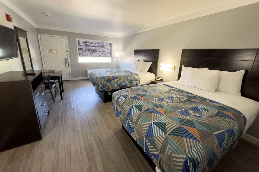 Days Inn by Wyndham Gonzales - photo 7