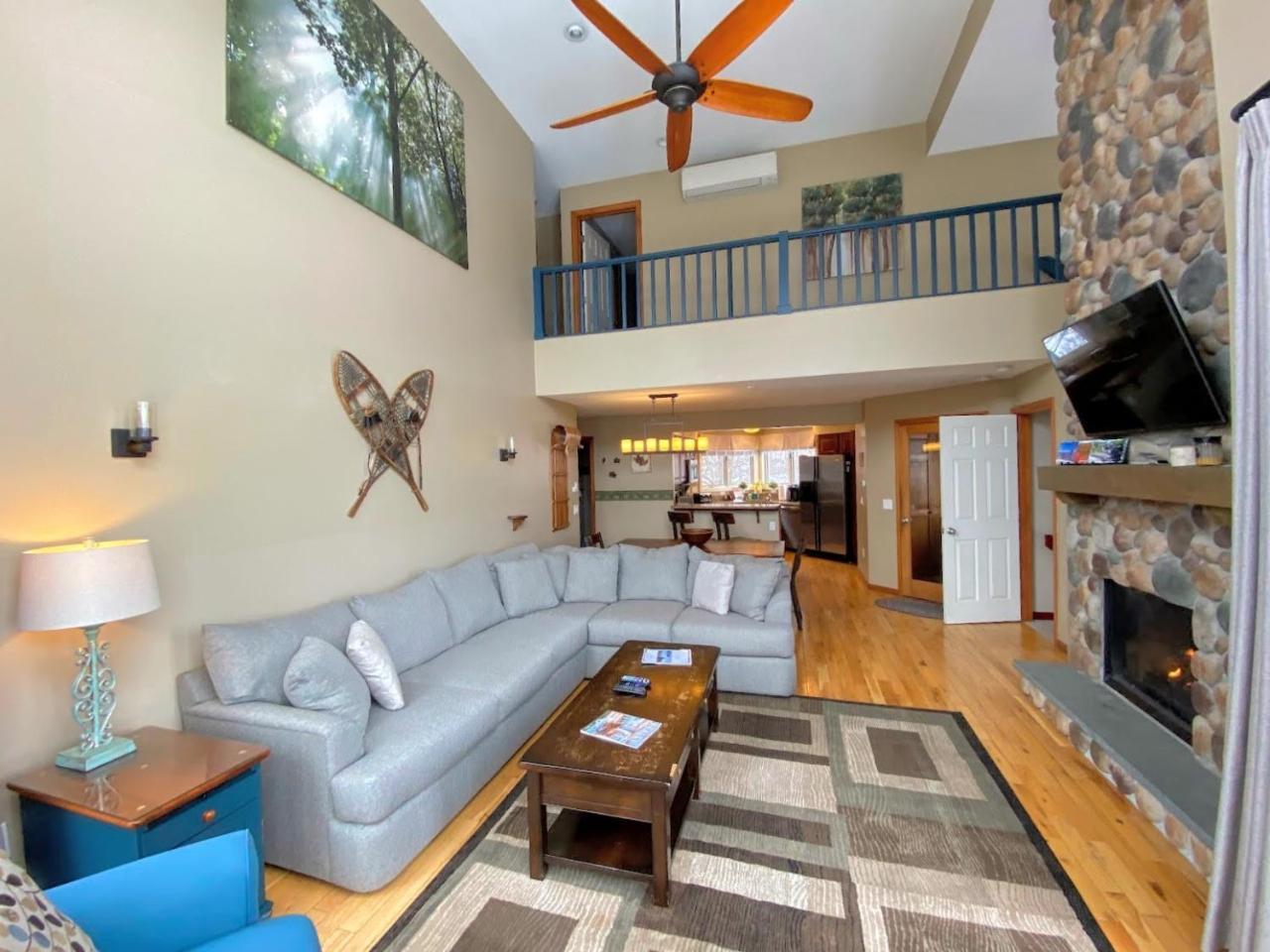 C1 Top Rated Ski In Ski Out Townhome Great views fireplaces fast wifi AC Short walk to slopes - photo 8