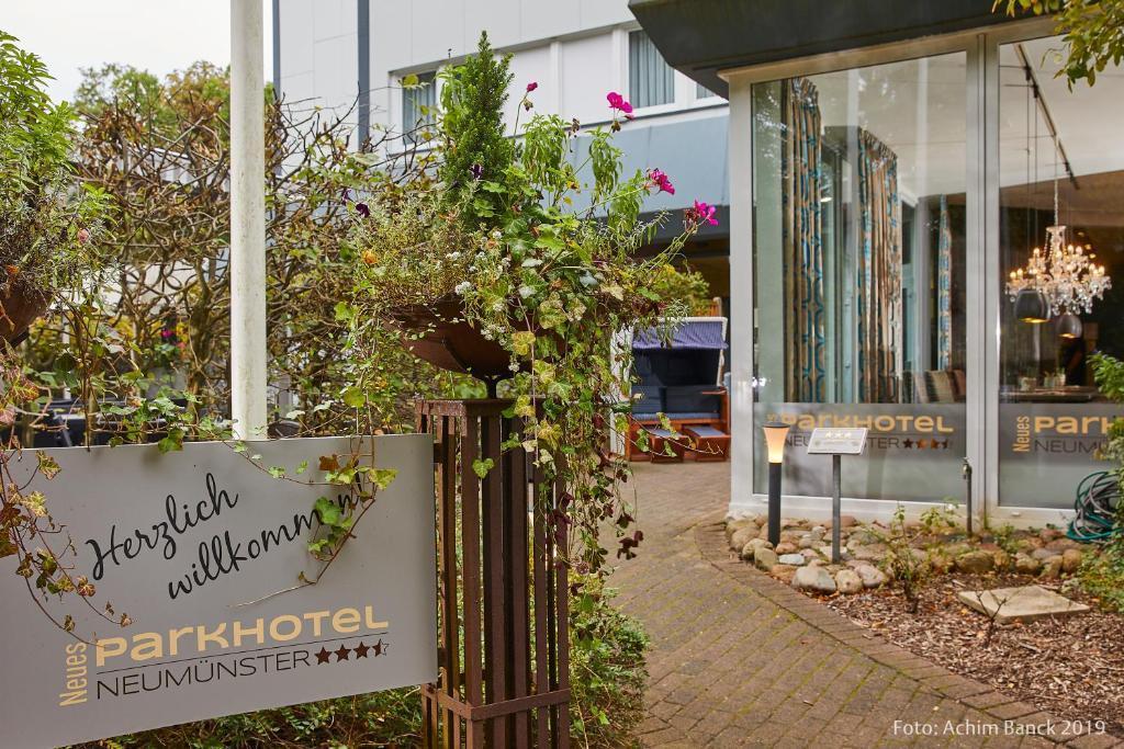 Neues Parkhotel — hotel in Neumuenster