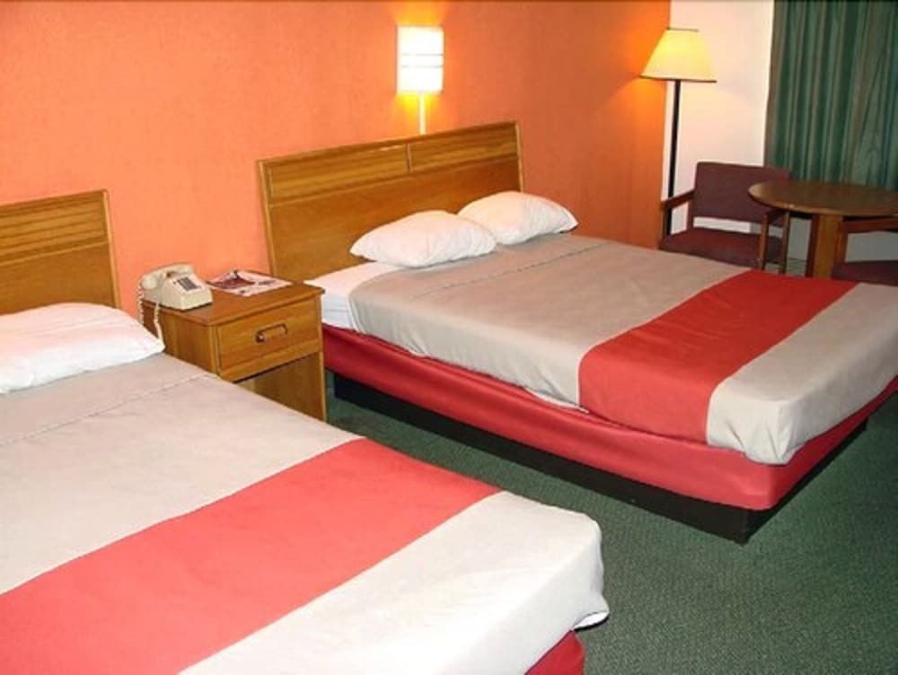 Delta Inn - photo 9