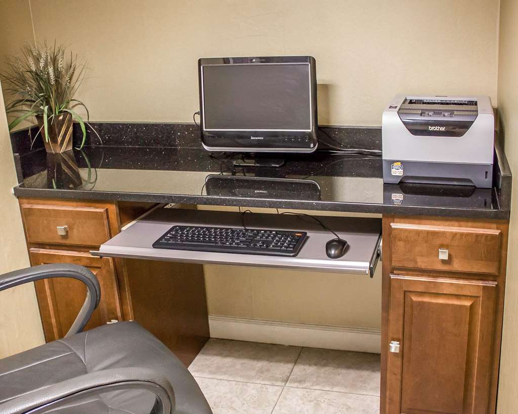Comfort Inn Wethersfield Hartford - photo 22