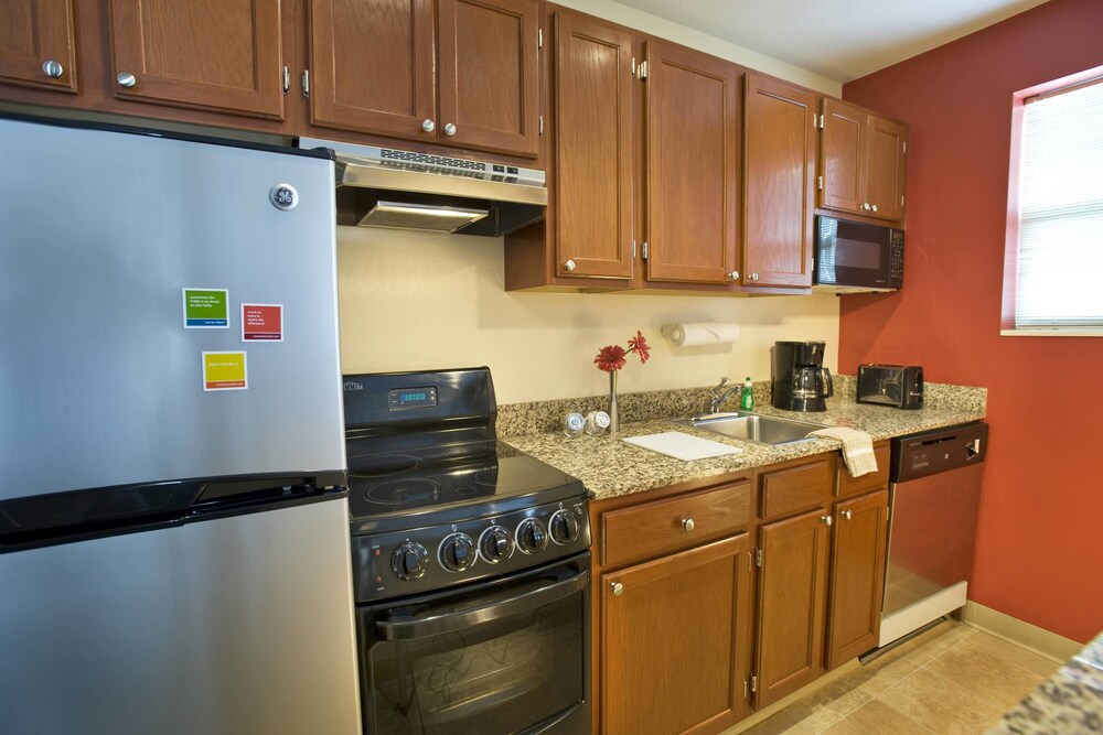 TownePlace Suites Marriott Dulles Airport - photo 9