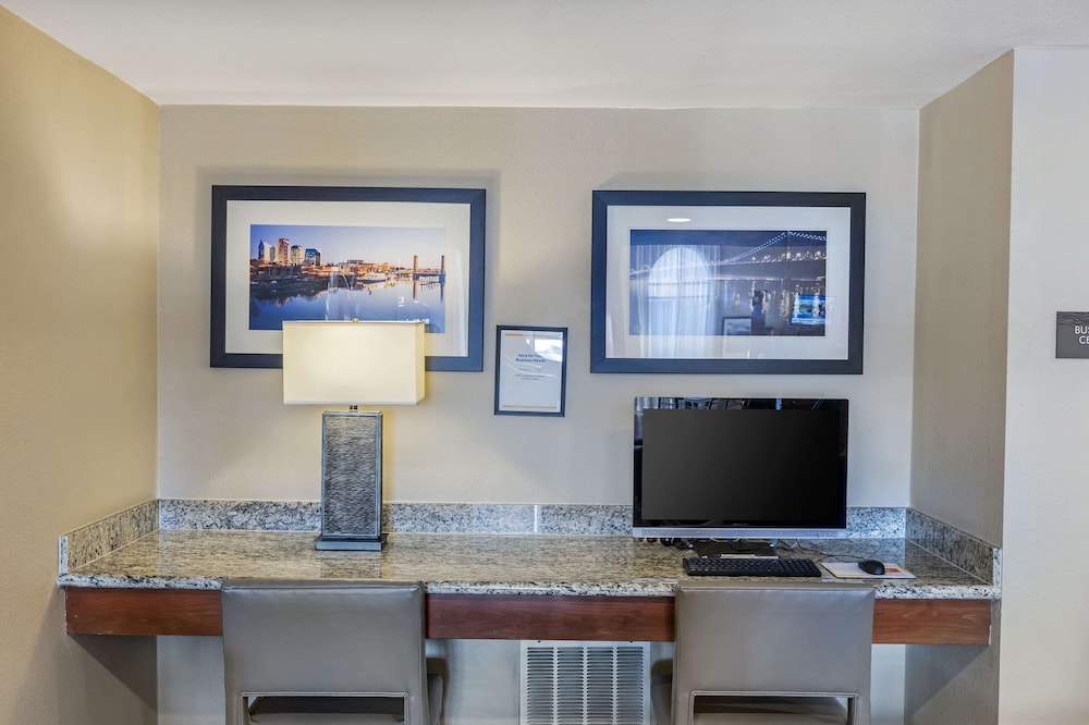Comfort Inn & Suites Rocklin Roseville - photo 23