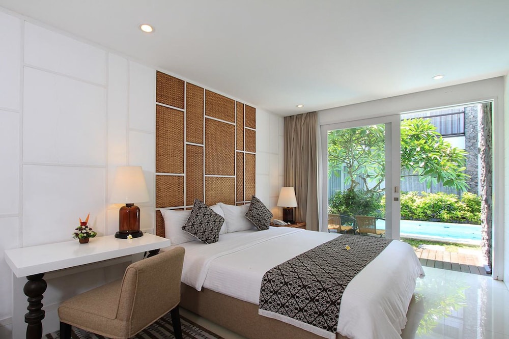 Astana Kunti Suite Apartment — 4-Star Luxury Hotel in Seminyak, Indonesia