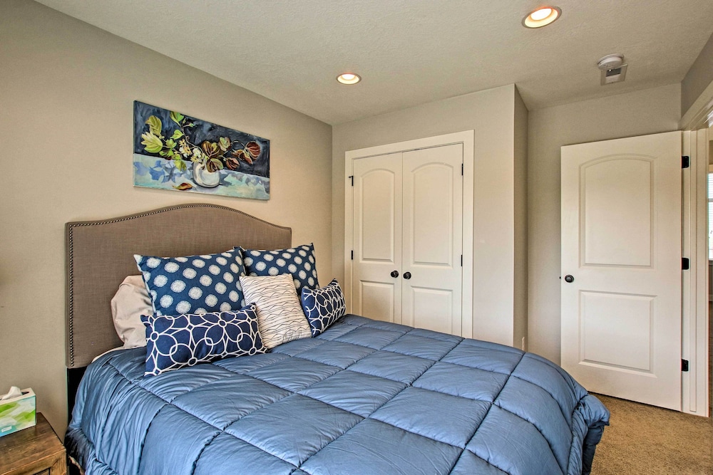 Edgewater Townhome 7 Mi to Snowbasin Resort — 4-Star Luxury Hotel in Huntsville, United States
