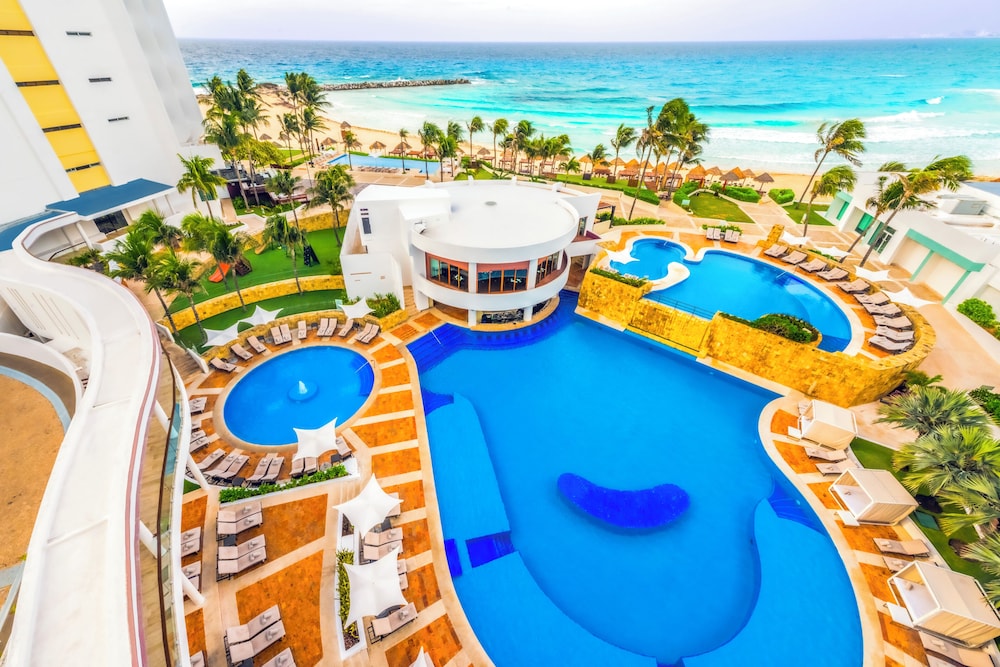 Krystal Grand Cancun All Inclusive