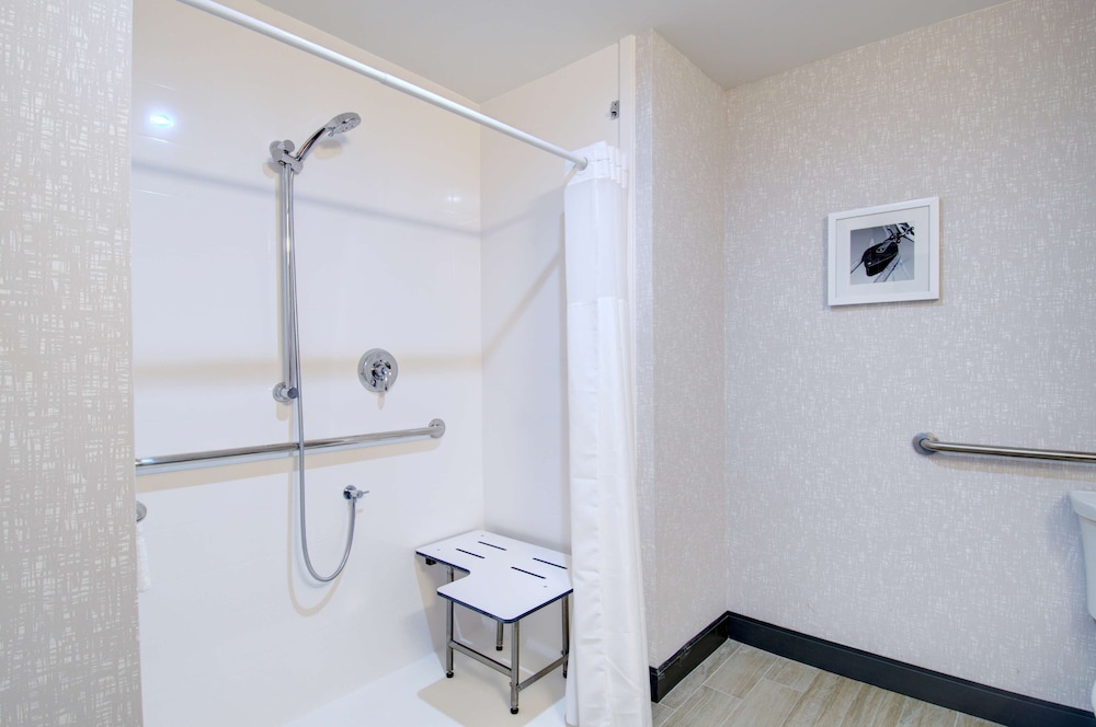 Hampton Inn & Suites Portland West - photo 59