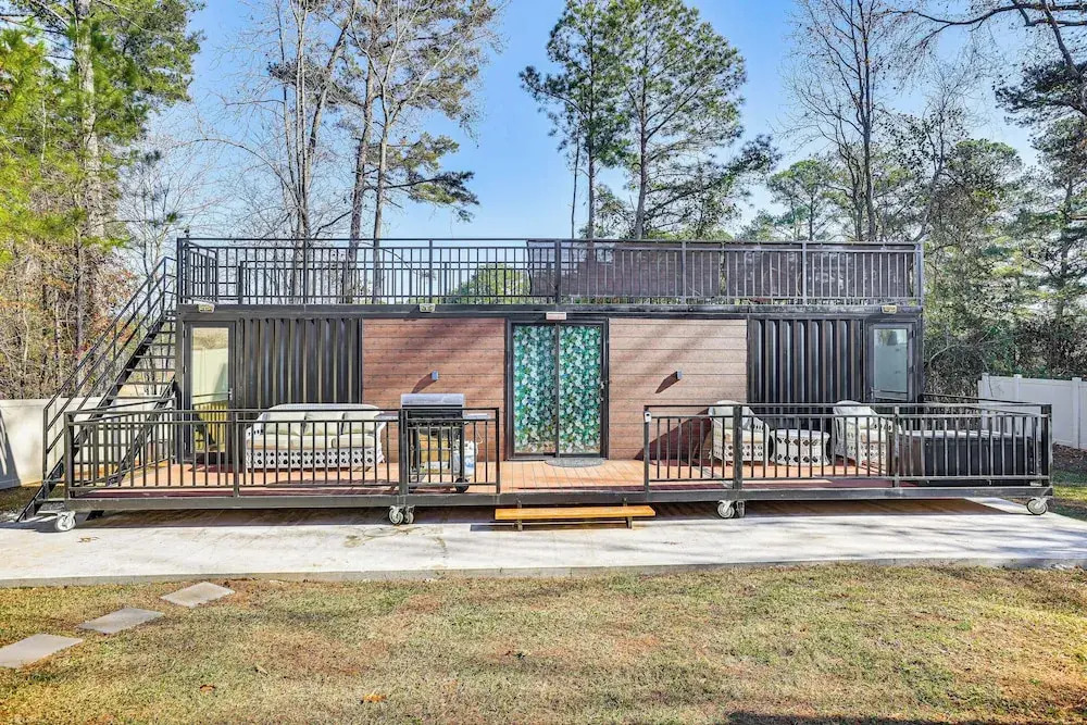 Contained Opulence 718 in Lithonia, United States