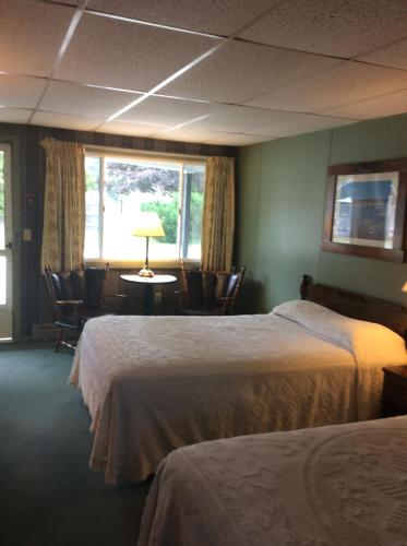 Seagate Motel - photo 8