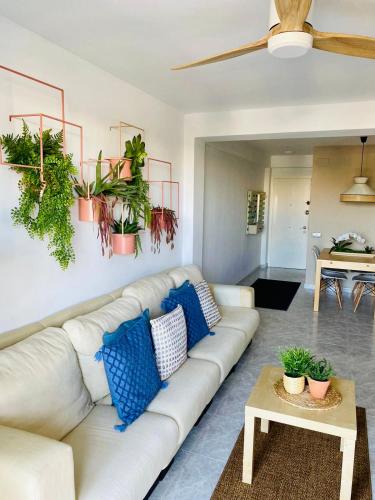 Homing La Pineda 23 — 4-Star Luxury Hotel in La Pineda, Spain