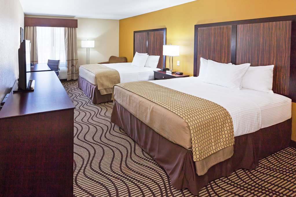 La Quinta Inn Suites Floresville - photo 17