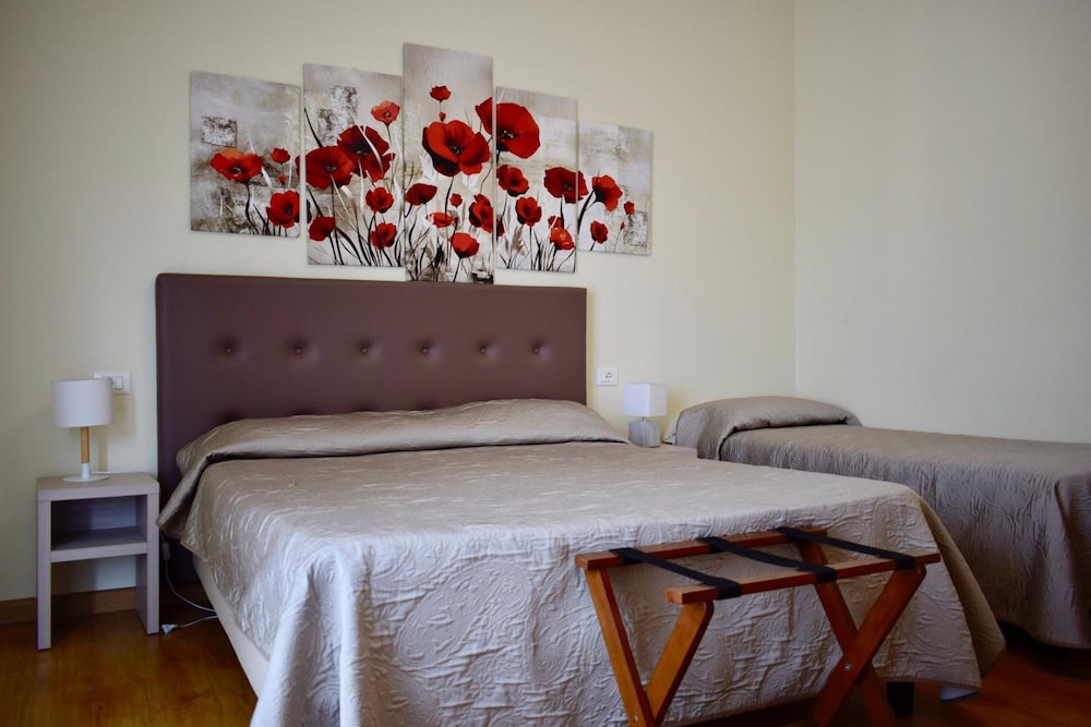 La Lanterna - carbon neutral hotel in Garda