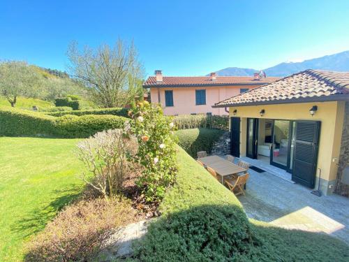 Cottage Pescallo Bellagio — 4-Star Luxury Hotel in Bellagio, Italy