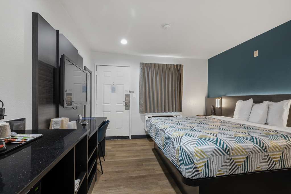 Studio 6 Suites Escondido CA - photo 6