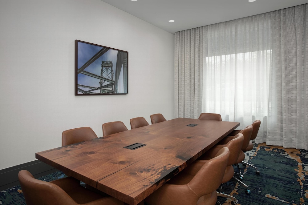 Hilton Garden Inn Portsmouth Downtown - photo 41