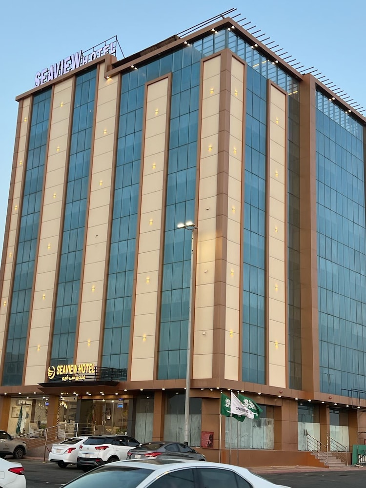 Seaview Hotel — hotel in Umm Lajj