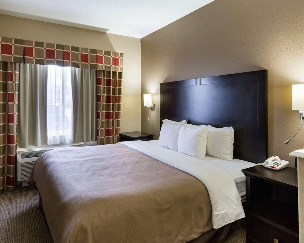 Quality Suites Houston NW Cy Fair - photo 23