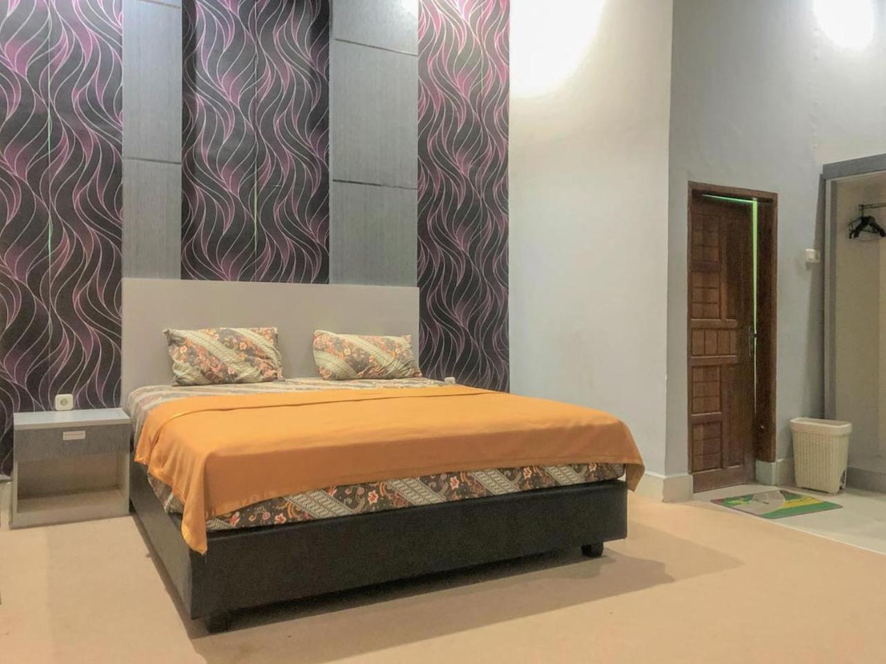 Edotel SMKN 2 Pinrang Mitra RedDoorz in Pinrang, Indonesia