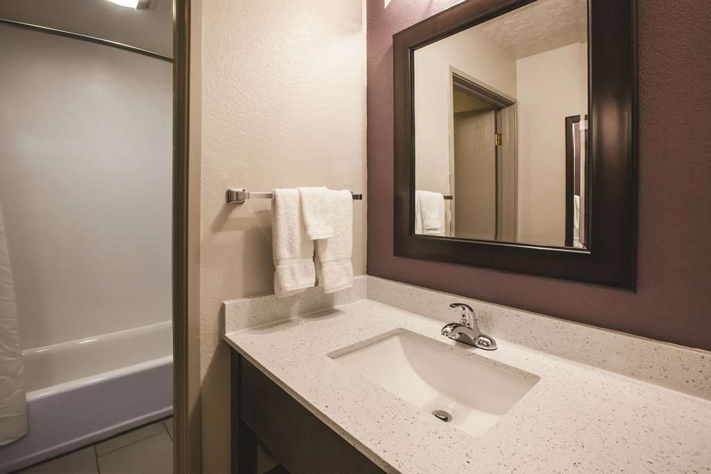 La Quinta Inn & Suites by Wyndham North Orem - featured photo