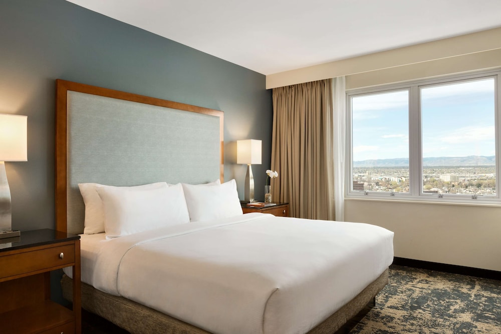 Embassy Suites by Hilton Denver Downtown Convention Center - photo 17