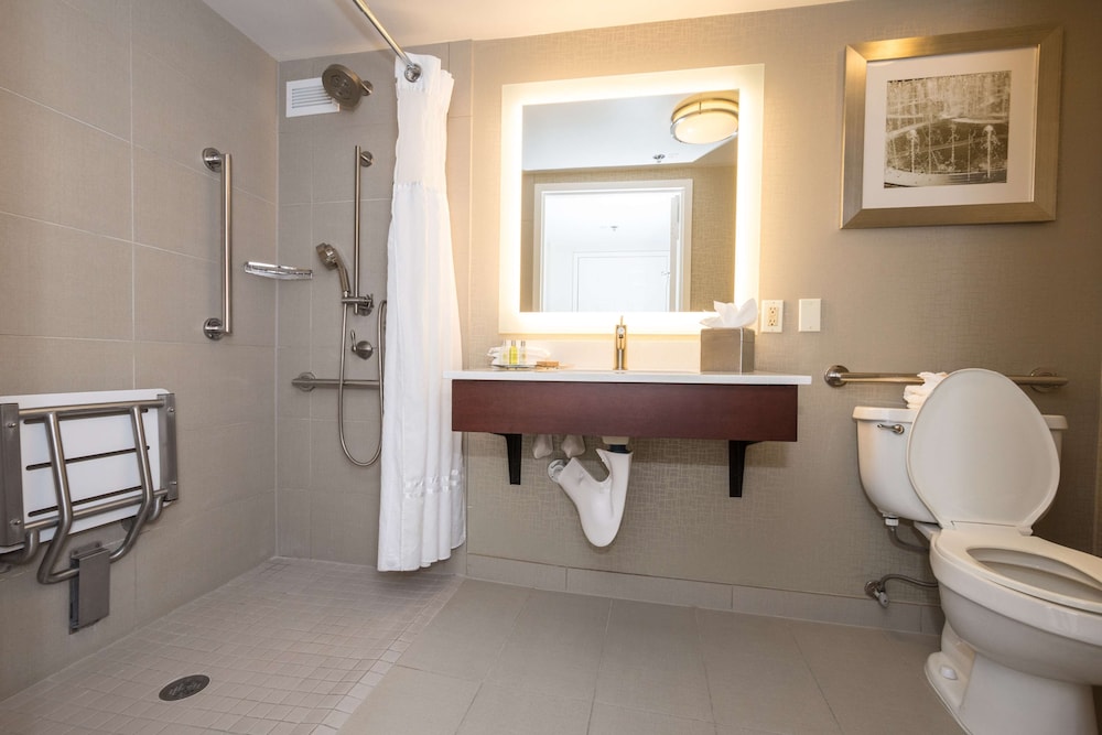 Doubletree Suites by Hilton at The Battery Atlanta - photo 29