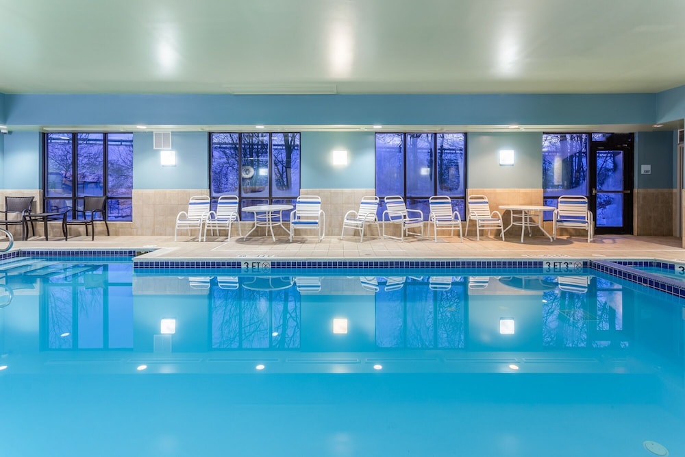 Holiday Inn Express & Suites White Haven Poconos by IHG - photo 16