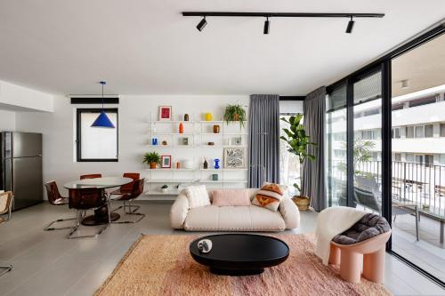 Ambassador Apartments Parking and mamad — 4-Star Luxury Hotel in Tel Aviv, Israel