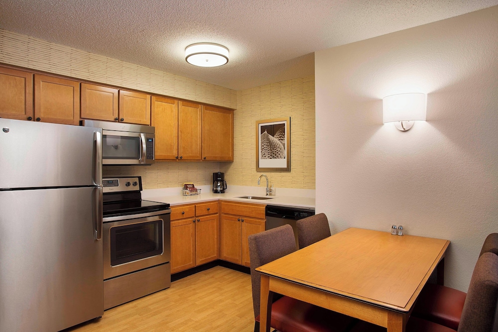 Residence Inn by Marriott Detroit Novi - photo 19
