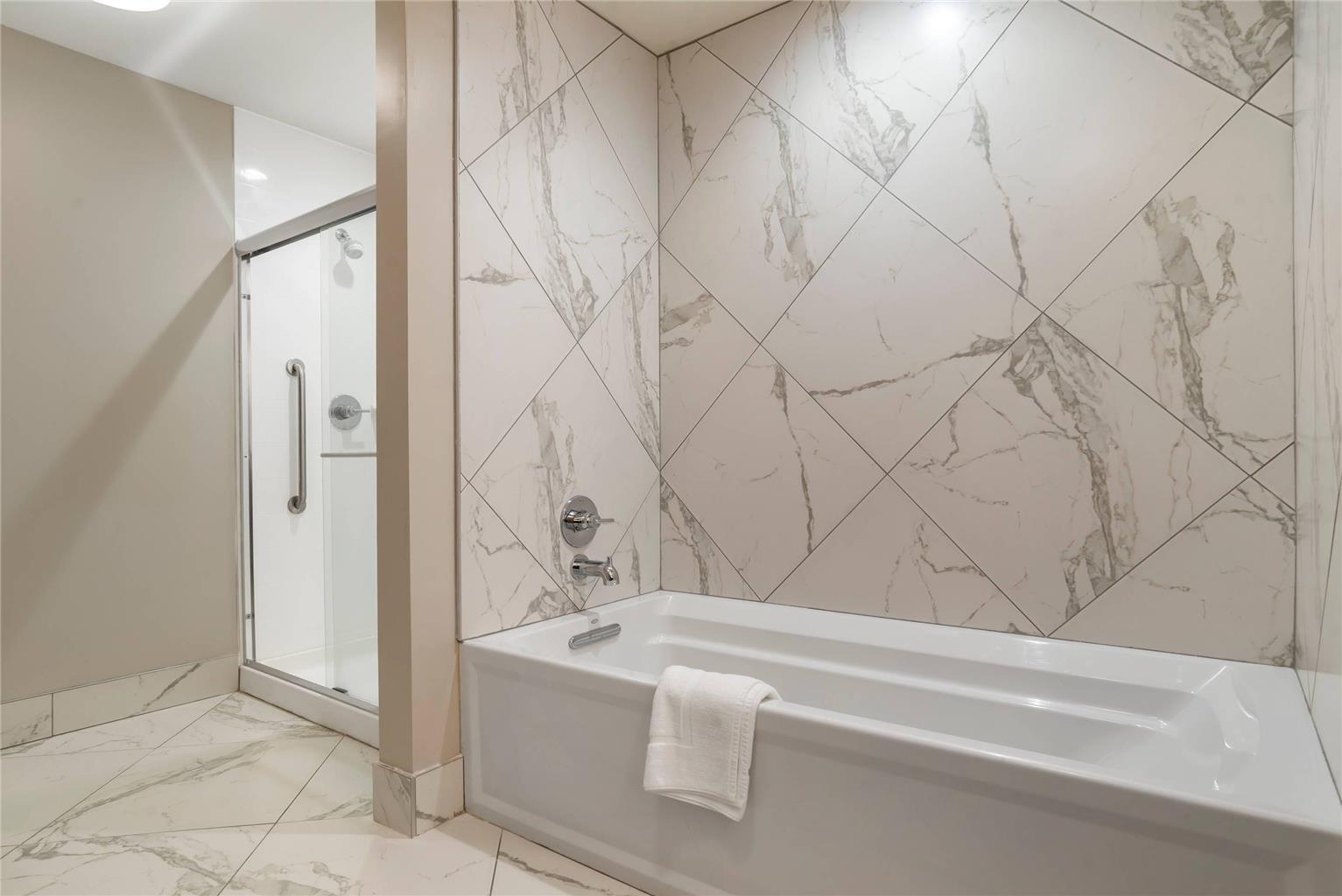 Lyric Hotel West End Trademark Collection by Wyndham - photo 37