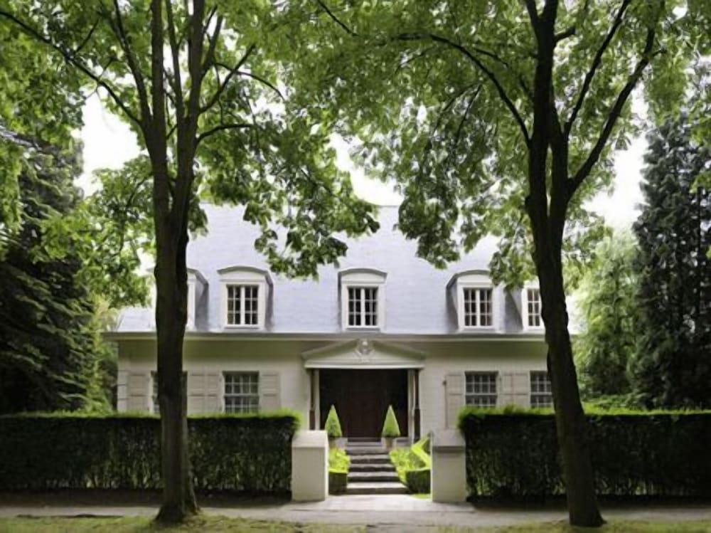 Hotel Bell Expo in Kortrijk, Belgium