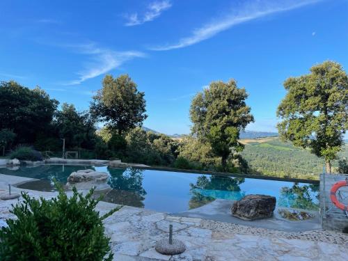 Borgo Mommialla Casa dell'artista — 4-Star Luxury Hotel in Gambassi Terme, Italy