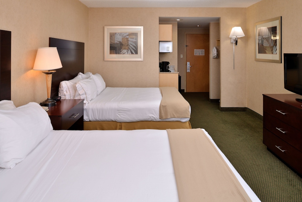 Holiday Inn Express Hotel & Suites Ocean City by IHG - photo 13