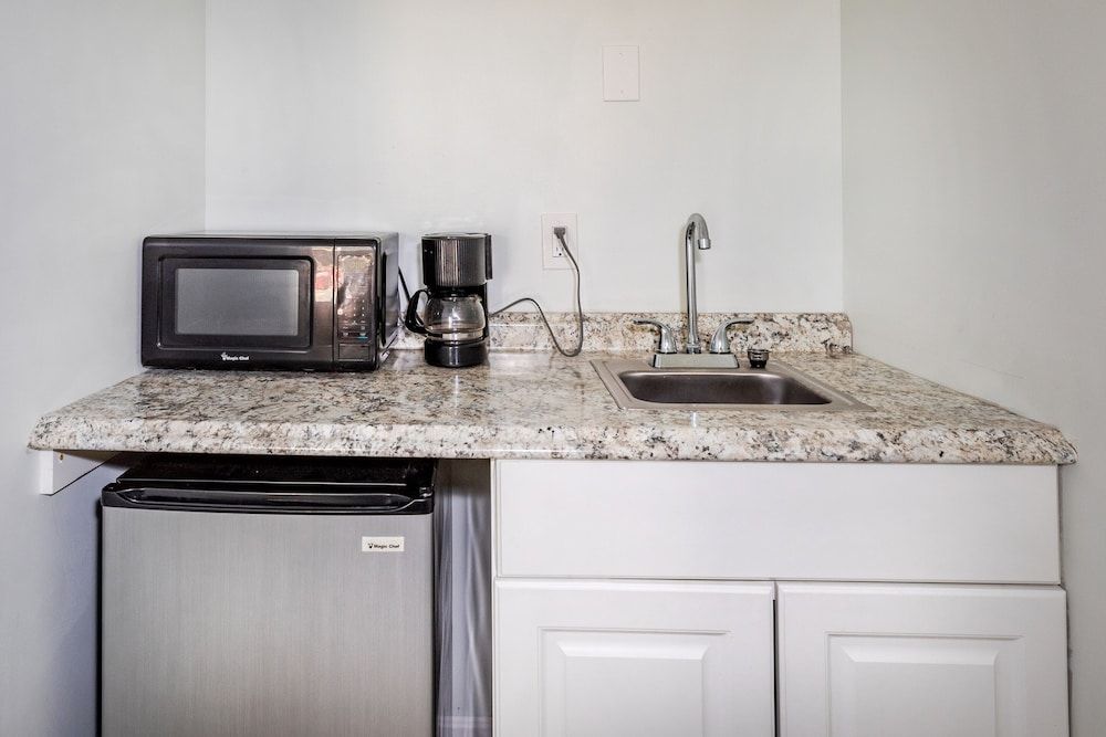 Sea Spiral Suites & Motel - photo 18