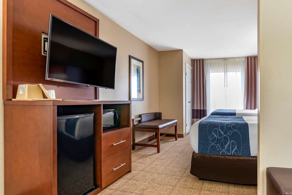 Comfort Suites Niceville Near Elgin Air Force Base - photo 32