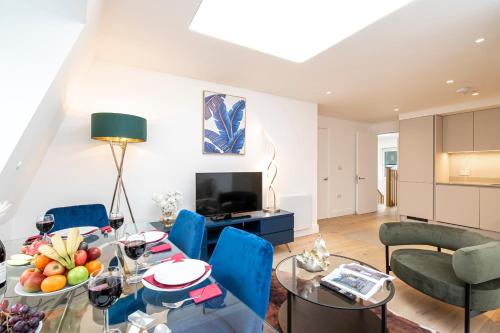 Stay at Victoria — 4-Star Luxury Hotel in London, United Kingdom