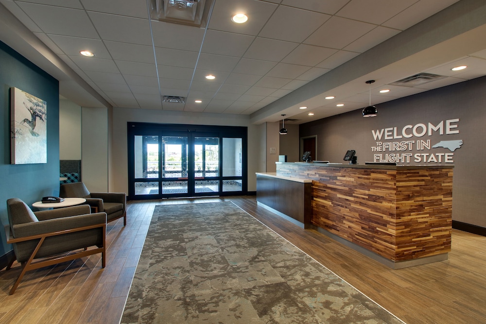 Hampton Inn & Suites Southport - photo 6