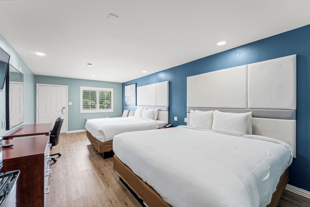 Executive Inn & Suites Magnolia - photo 10