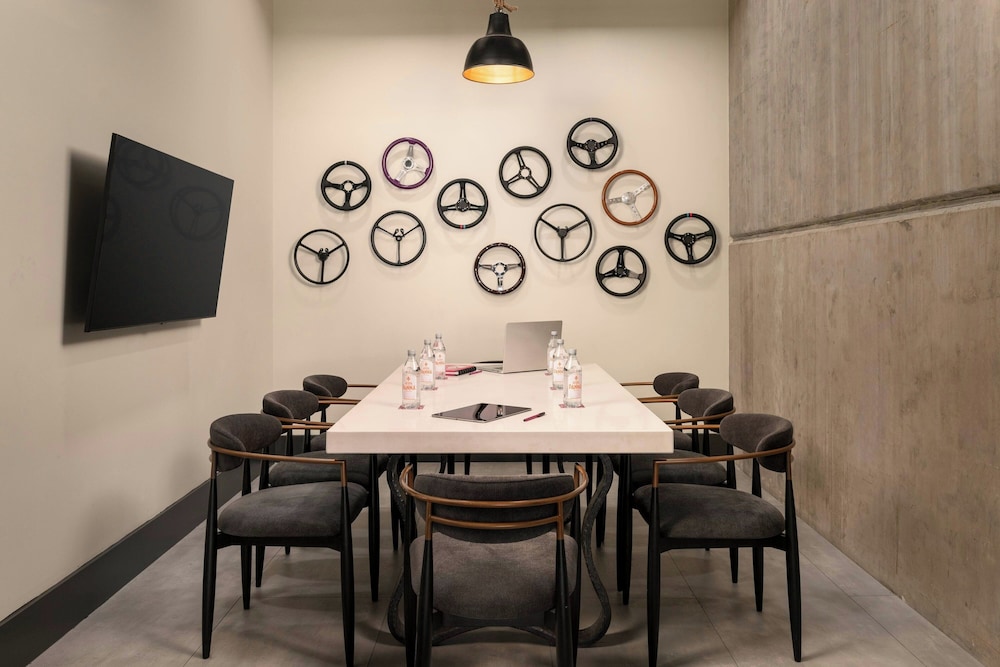 Moxy Columbia Downtown - photo 26