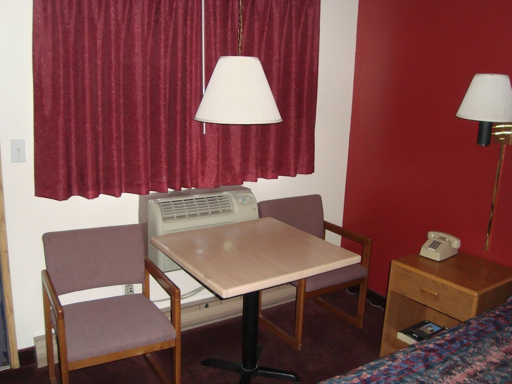 Willow Springs Motel - photo 15