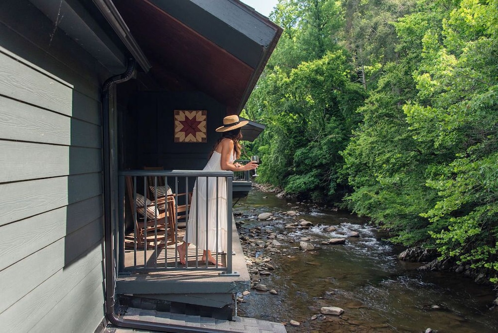 Historic Rocky Waters Inn A Small Luxury Hotel - photo 39
