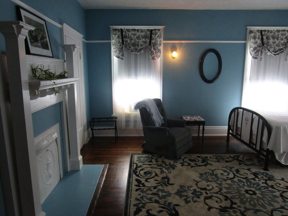 The Old Victorian Inn - photo 15